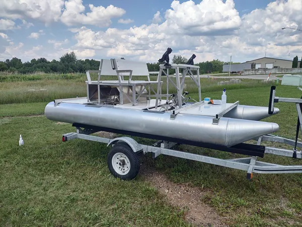 Completed pontoon boat after cleaning process.